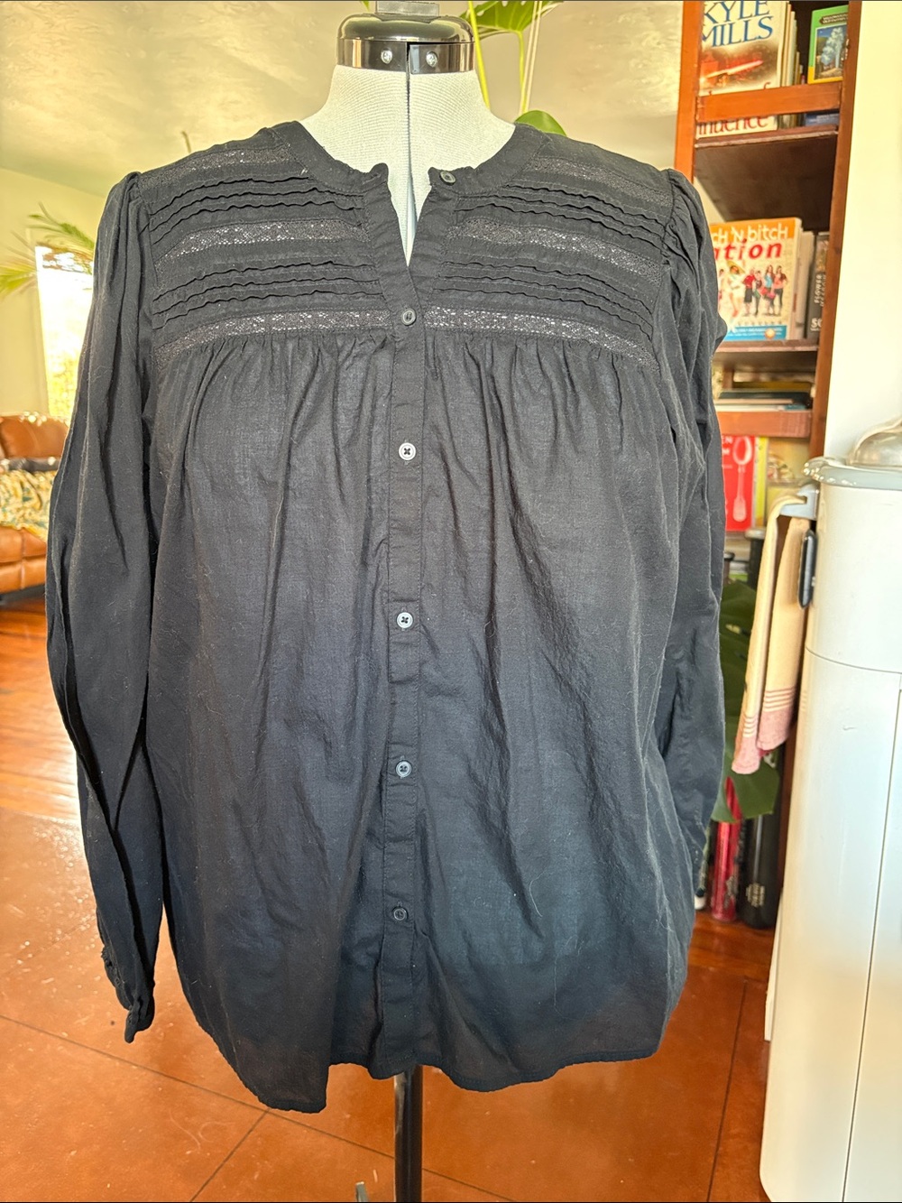 GAP Black Lightweight Button-Front Shirt